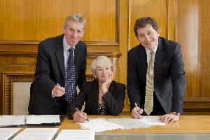 Getting on nicely - collaboration boost for Manchester