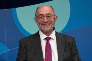 G�nter Bl�schl and the world of water