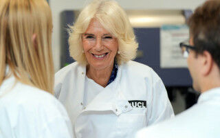 HM The Queen visits UCL laboratory aiming to cure type 1 diabetes