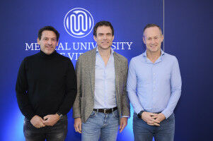 Imaging for the benefit of patients with arthritis