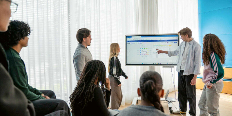 Learning can be dynamic and collaborative - even in vocational education. (Image