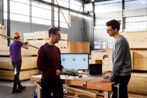 Managing an eco-friendly house with Lego-like technology bricks