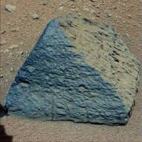 Martian Igneous Rock that is Surprisingly Earth-like
