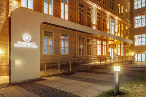 MedUni Vienna and University Hospital Vienna continue to take a visible stand against violence against women in 2025