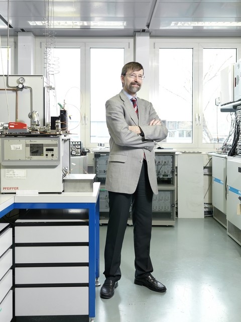 Petr Novak, Head of the Electrochemical Energy Storage Section, and co-author of