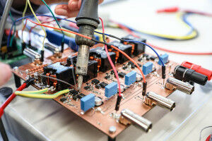 Mini-fuel cell delivers maximum performance