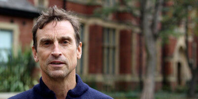 Mount Everest record-breaker returns to campus