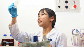 Nanotherapy on the eye against resistant germs