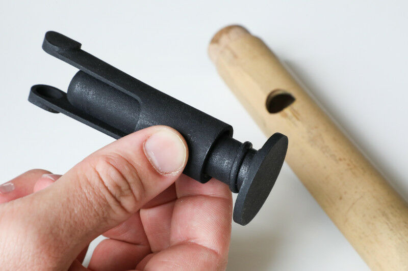 The conncector is 3D-printed in biosourced plastic. � Alain Herzog / 2021 EPFL