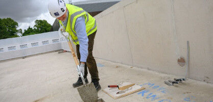 New Global Health Building reaches its highest point