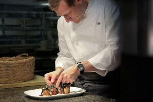 Novel procedure helps treat renowned chef's rare eye cancer