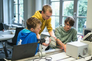 Physics Summer at the TU Ilmenau: 'Something with Quanta!'
