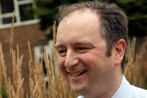 Prestigious Royal Society Fellowship award for Geologist