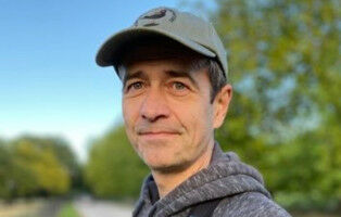 Seabirds: 40% of UK species in trouble - bird flu, climate change and overfishing to blame