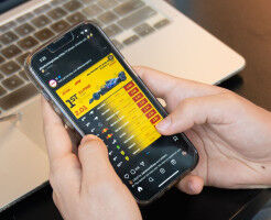 Smartphones: the parasite of the modern era?�