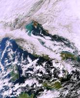 Snow cover hits record lows