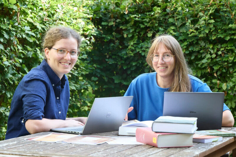 Dr Eva Lehner (right) and Julia Schmidt from the Bonn Centre for Dependency and
