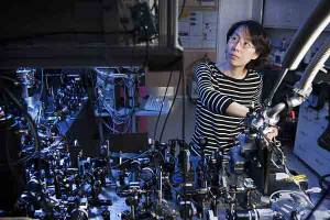 Stanford physicists develop revolutionary low-power polariton laser