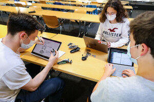 Students disassemble everyday devices to grasp the underlying theory