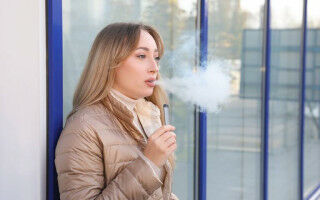 Substantial rise in adults vaping for longer than six months in England