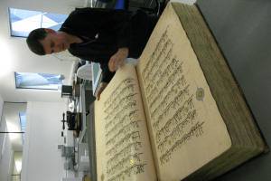 Technology reunites one of world's largest Korans