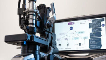 The autonomous microscope