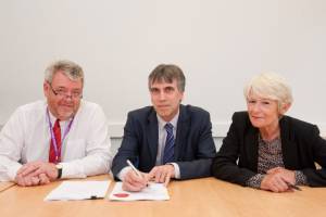 The University of Manchester announces issue of �300m 4.25% Bonds due 2053