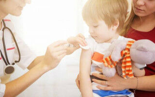 Three quarters of UK parents support routine chickenpox vaccine for children