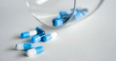 'Tug of war:' Schulich researchers address antibiotic resistance