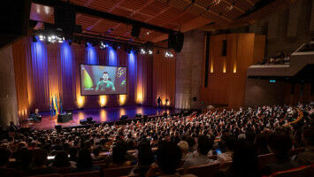 Ukrainian President urges students to fight disinformation