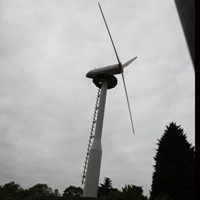 Vice-Chancellor starts University's first wind turbine