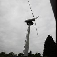 Vice-Chancellor starts University's first wind turbine