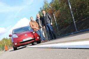 Watch: New electric road offers flexible charging