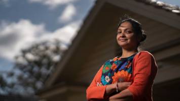 Young scientists blooming with Tall Poppy Award